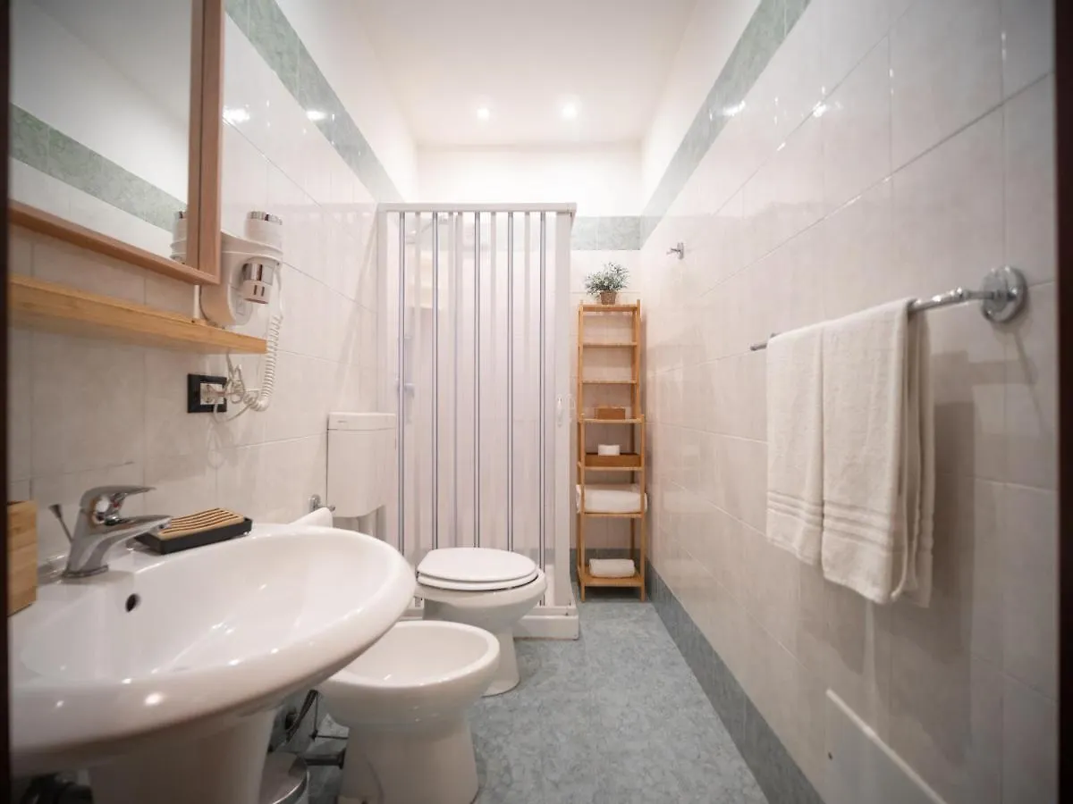 Kalamarina Rooms Palermo 2*,  Italia